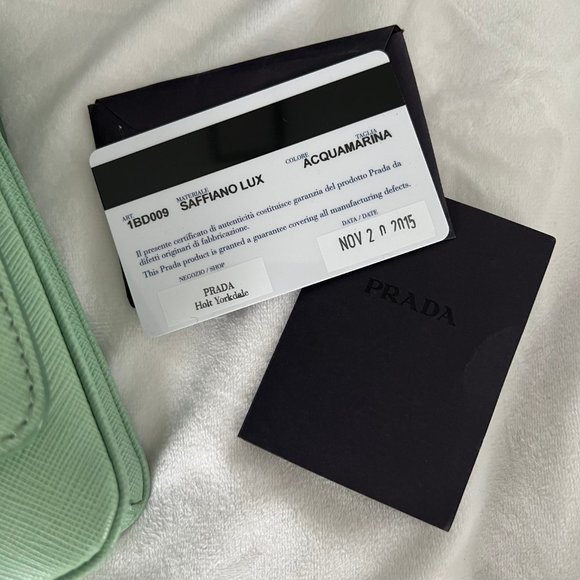 Brand New Rare Prada Saffiano Lux Leather Chain Shoulder Bag in Acquamarina - Picture 13 of 15